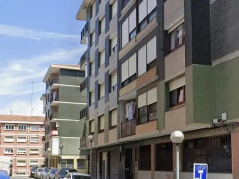 Piso en calle Sardinera Aurora Perez de Velez, 1