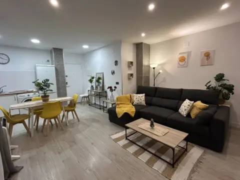 Piso en calle Constitución, 5