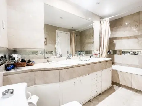 Piso en Avenida de Europa, 2