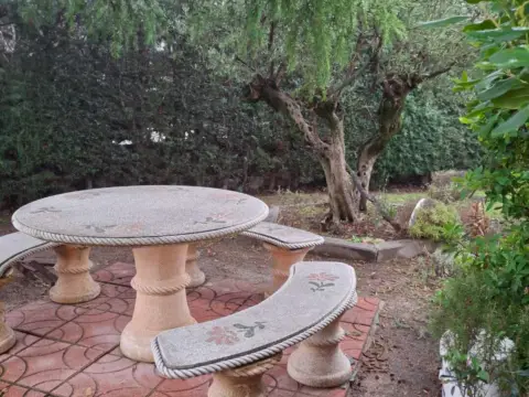 Chalet pareado en calle de las Bellas Vistas, 5