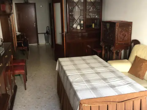 Piso en Paseo Marítimo, 12
