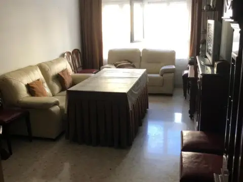 Piso en Paseo Marítimo, 12