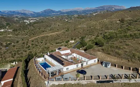 Finca rústica en Ma-4106,  1