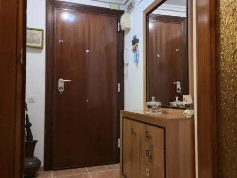 Piso en Avenida de la Cruz del Campo, 33