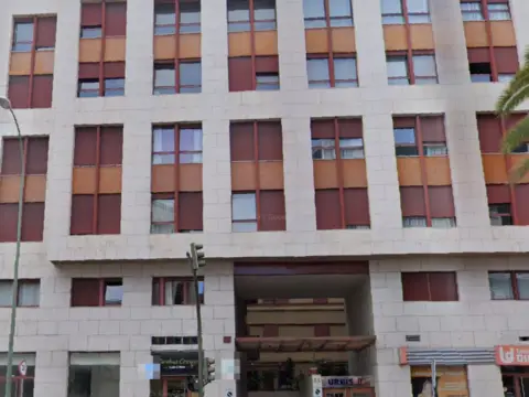 Dúplex en Avenida Primero de Mayo, 64