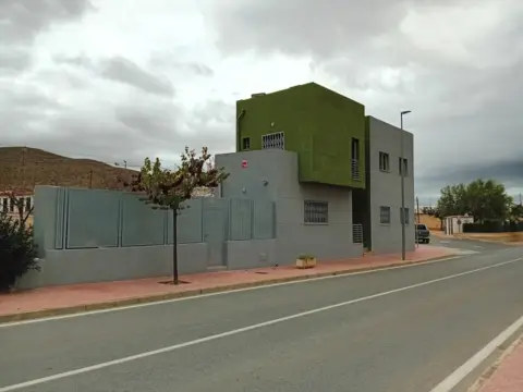 Edificio en calle de Pais Valencia, 46