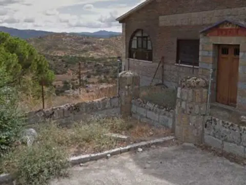 Casa rústica en calle de Cierva, 1