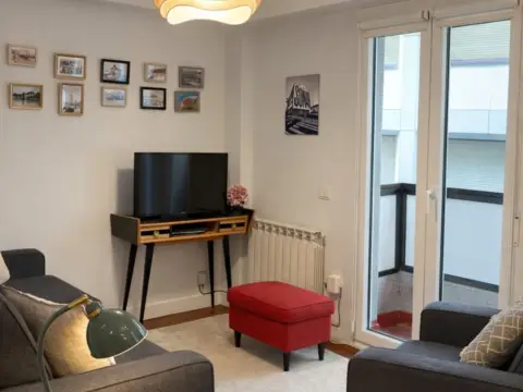 Piso en calle Bizconde,  3