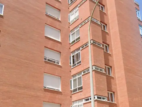 Piso en calle de Vicente Aleixandre, 10