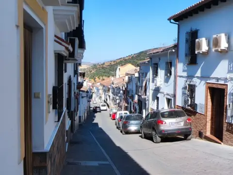 Casa adosada en calle de San Sebastián, 11