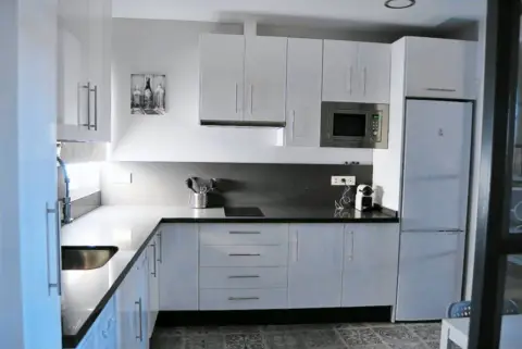 Apartamento en calle Bustos Tavera, 2