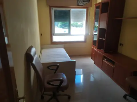 Habitación en calle de Alfonso Chiscano Díaz, 18