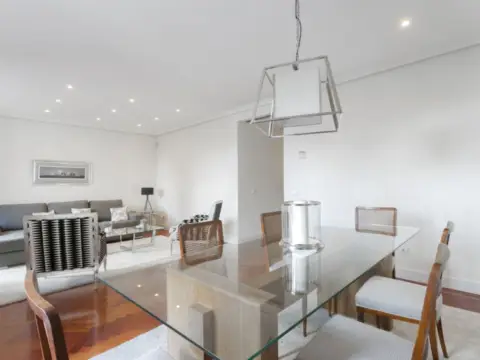 Apartamento en Carrer de Fra Luis de León, 141