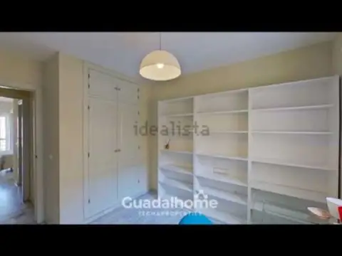 Piso en Avenida de la Rosaleda, 17