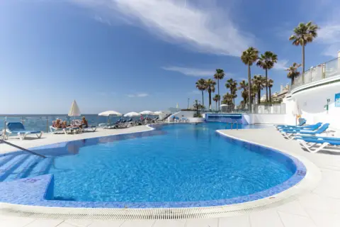 Apartamento en Urbanización Dominion Beach, 3