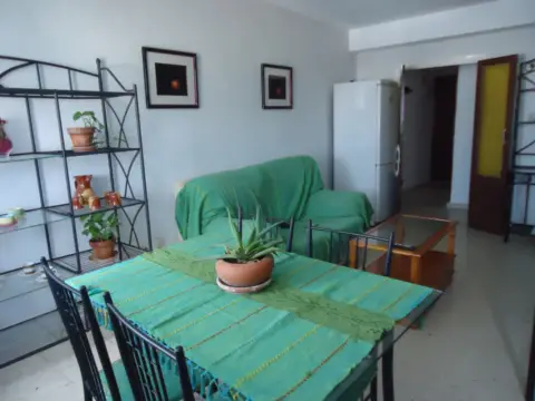 Piso en Avenida Lacave, 12