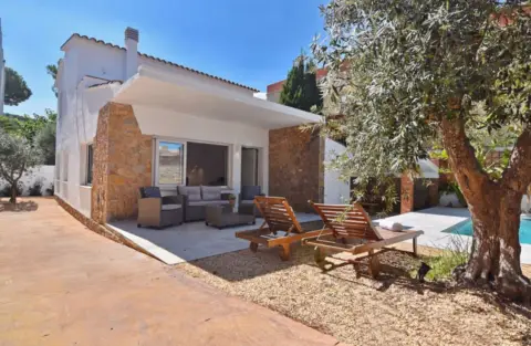 Casa rústica en Passeig de la Platja, 13