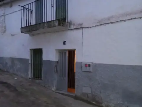 Piso en calle Cruz del Prado, 11