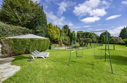 Chalet adosado en Urbanización Mina, 76