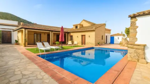 Casa rústica en calle del Alcalde Juan Ximenes de la Barrera, 1