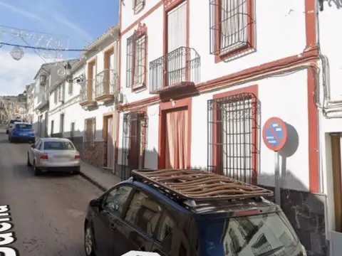 Casa adosada en calle de Baena, 70