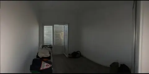 Piso en calle de Granada, 6