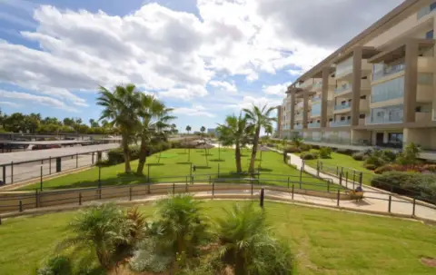 Apartamento en Avenida de los Cisnes, 39