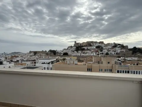 Ático en Carrer de l'Alcalde Bartomeu Rosselló Sala, 9