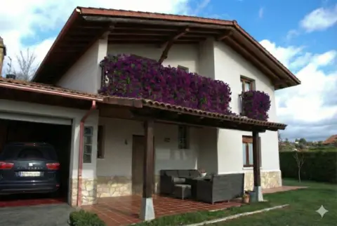 Chalet unifamiliar en Camino de Etxabarri, 6