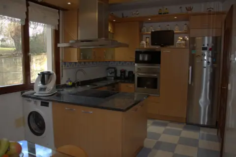 Chalet unifamiliar en Camino de Etxabarri, 6