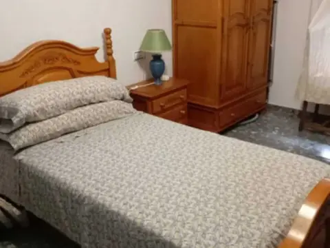 Habitación en calle del Ciprés, 11