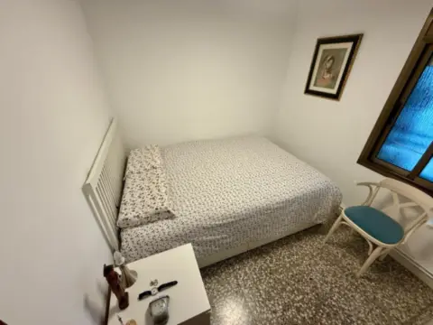 Habitación en Carrer de Bellaterra, 2