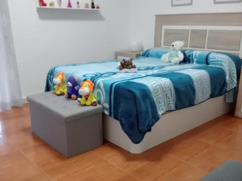 Piso en calle Chiva, 8