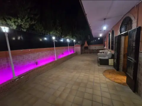 Chalet rústico en calle Álamos, 1