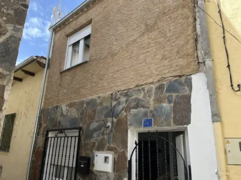 Casa rústica en calle Nardi, 17