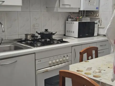 Habitación en calle Barrilleros, 3