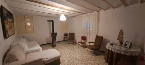 Casa rústica en calle de Caravaca, 24