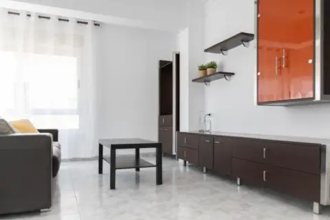 Piso en calle de la Mare de Déu dels Àngels, 13
