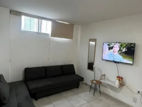 Estudio en calle Sancho Panza, 21