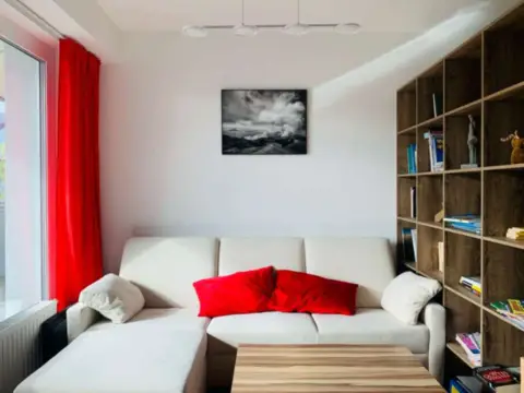 Piso en calle de Fuendejalón, 8