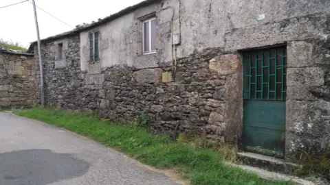 Casa rústica en Carretera de Correa Alen, 1