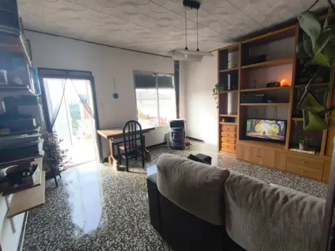 Casa adosada en Carrer Església, 25