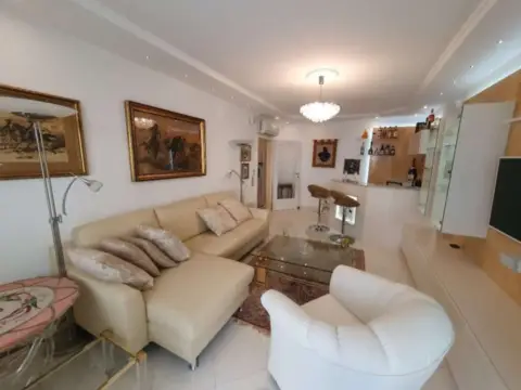 Piso en Carrer Font del Trabuc, 3