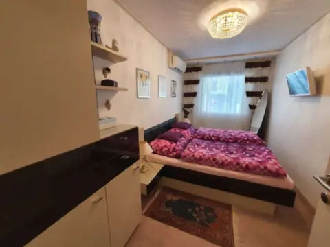 Piso en Carrer Font del Trabuc, 3