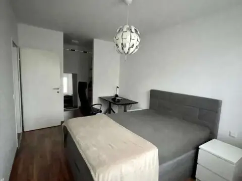 Piso en calle de la Virgen del Puy, 4