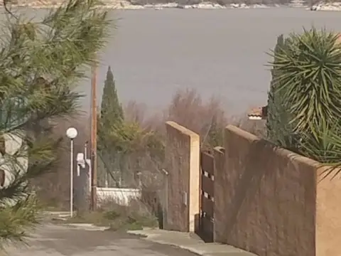 Chalet rústico en calle del Salabre, 1