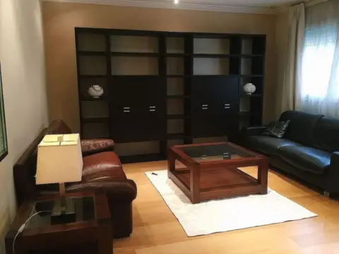 Piso en calle de Bueno Monreal, 16