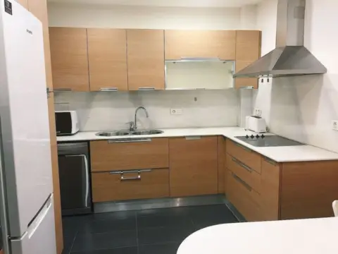 Piso en calle de Bueno Monreal, 16