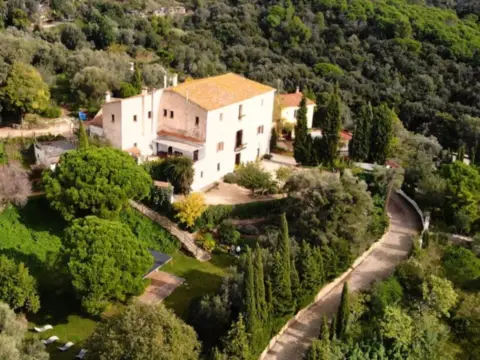 Finca rústica en Passeig d'Horsavinyà, 1