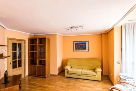 Piso en Avinguda del Mediterrani, 1